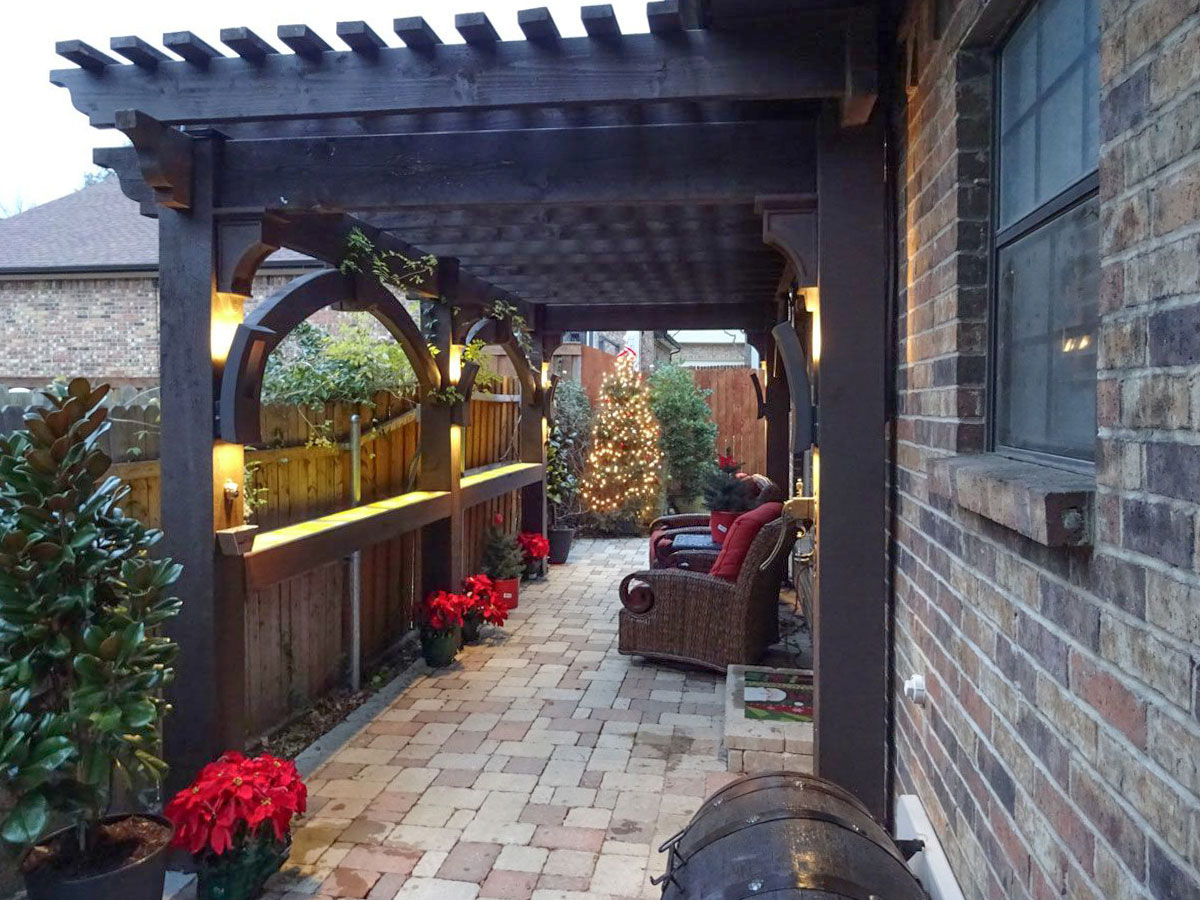 walters2-pergola-christmas pergola