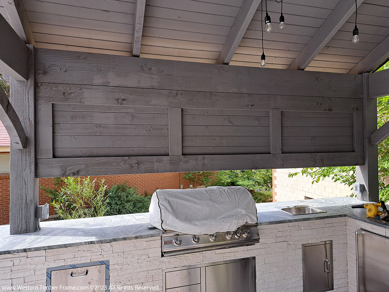 MoyesAshley-bbq-privacy-wall-panel-20220812