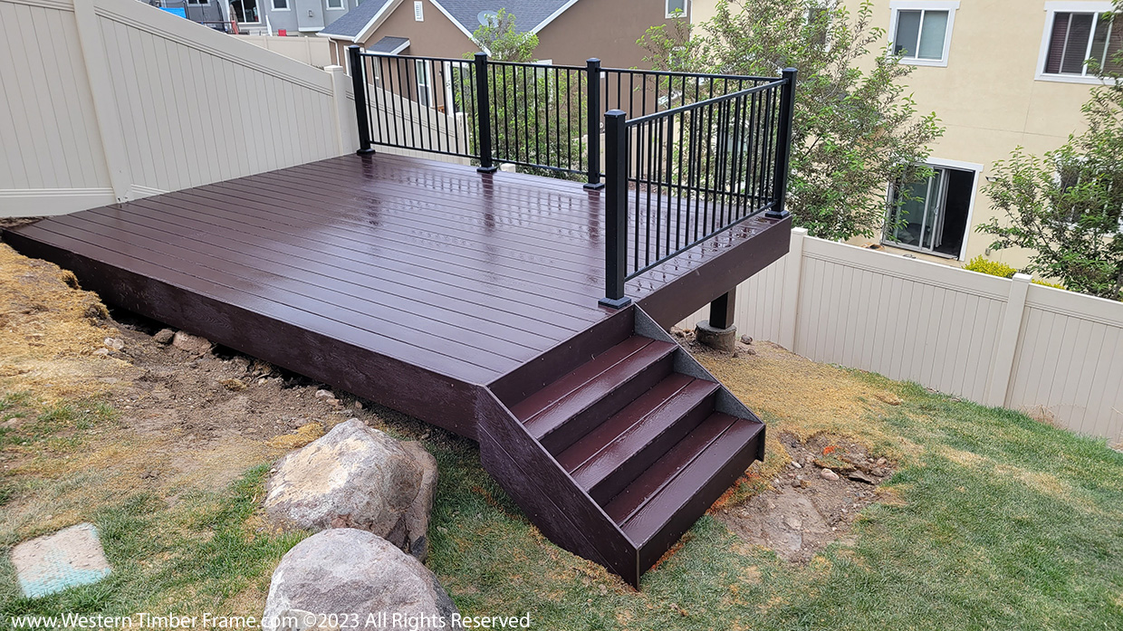 deck-on-sloped-hill-MikeOveson-20210521